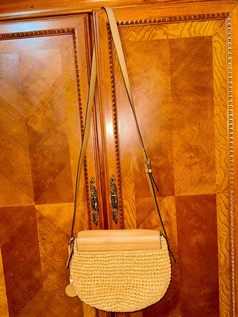 Authentic Michael Kors Tan Straw Crossbody Bag with Leather Trim L 9” x W 6” - Picture 2 of 8